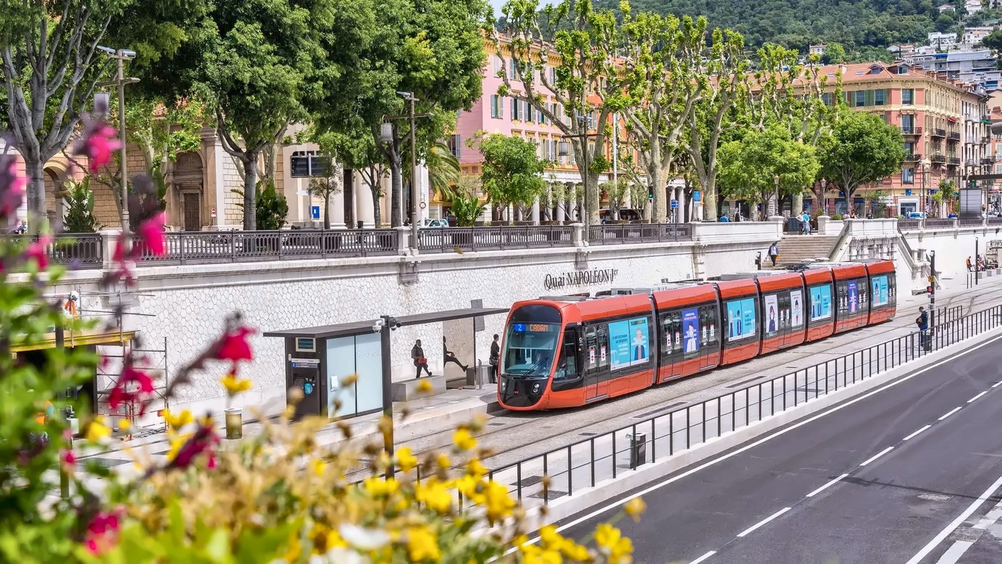 Le tramway, place Masséna